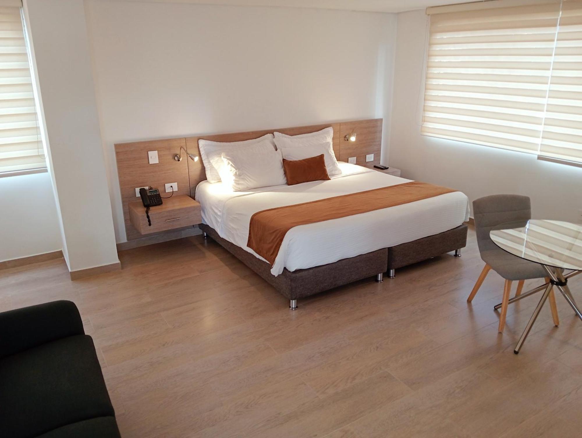 Hotel Lomas 10 Medellin By Dico Extérieur photo