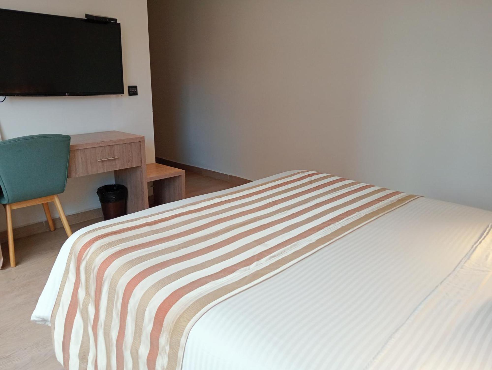 Hotel Lomas 10 Medellin By Dico Extérieur photo