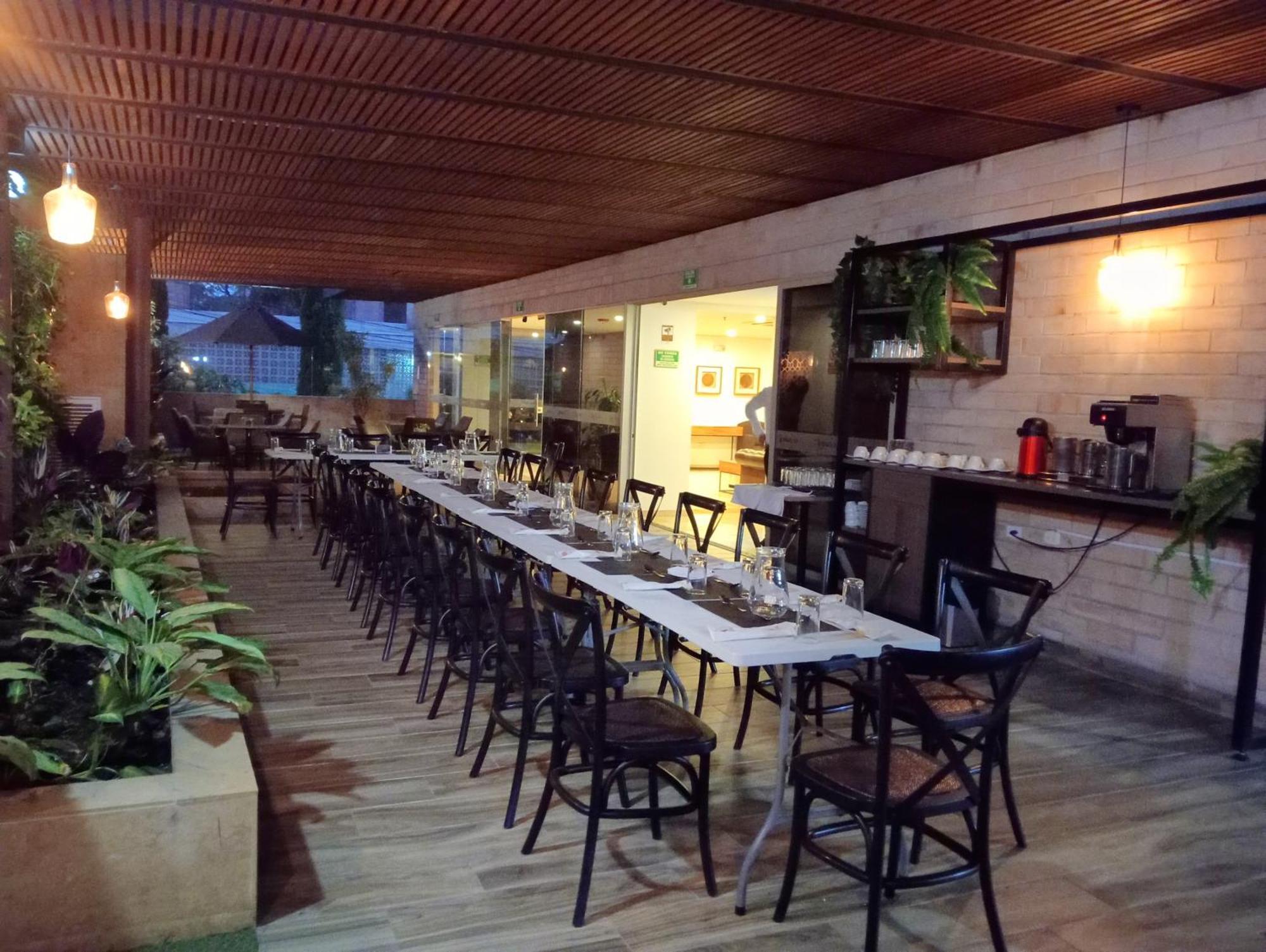Hotel Lomas 10 Medellin By Dico Extérieur photo
